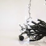 ΣΕΙΡΑ, 100 LED 5mm ΜΕ ΚΑΛΥΜΜΑ, 230V, 3 ΕΠΕΚΤΑΣΕΙΣ ΕΩΣ 9 ΣΕΤ, ΠΡΑΣΙΝΟ ΚΑΟΥΤΣΟΥΚ ΚΑΛΩΔΙΟ, 90 ΛΕΥΚA + 10 ΛΕΥΚΑ FLASH LED ANA 10cm, ΠΡΟΕΚΤΑΣΗ ΠΑΡΟΧΗΣ 1,5m, ΙΡ65 (600-09108)