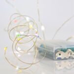 ΣΕΙΡΑ, 20 MINI LED, ΜΠΑΤΑΡΙΑΣ 3xAA, ΑΣΗΜΙ ΧΑΛΚΙΝΟ ΚΑΛΩΔΙΟ, ΧΡΩΜΑΤΙΣΤΟ LED ΑΝΑ 10cm, ΠΡΟΕΚΤΑΣΗ ΠΑΡΟΧΗΣ 10cm, IP20 (601-11714)