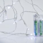 XMAS ΛΑΜΠΑΚΙ ΣΕΙΡΑ 20 LED 5mm ΜΠΑΤΑΡΙΑΣ 3AA ΜΕ ΧΡΟΝΟΔΙΑΚΟΠΤΗ ΠΡΑΣΙΝΟ PVC ΚΑΛΩΔΙΟ ΛΕΥΚΟ LED ΑΝΑ 10cm & ΠΑΡΟΧΗ 50cm IP20 (600-05780)