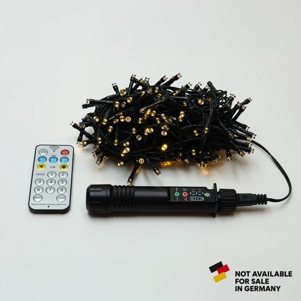 7ae0a5aa274041e3a4187eea8fb9e04f XMAS ΛΑΜΠΑΚΙ ΣΕΙΡΑ 400 LED 3mm ΜΕ ΦΟΡΗΤΟ ΦΟΡΤΙΣΤΗ 24V-31V ΜΠΑΤΑΡΙΑΣ 1800mAh ΜΕ 8 ΠΡΟΓΡΑΜΜΑΤΑ ΤΗΛΕΧΕΙΡΙΣΤΗΡΙΟ (TIMER DIMMER) ΠΡΑΣΙΝΟ PVC ΚΑΛΩΔΙΟ ΘΕΡΜΟ ΛΕΥΚΟ LED ΑΝΑ 10cm ΠΑΡΟΧΗ 3m IP44 (600-19180) - Image 1