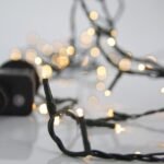 XMAS ΛΑΜΠΑΚΙ ΣΕΙΡΑ PRO 400 LED 3mm 31V & 6W ΜΕΤΑΣΧΗΜΑΤΙΣΤΗ ΜΕ 8 ΠΡΟΓΡΑΜΜΑΤΑ & ΜΝΗΜΗ ΠΡΑΣΙΝΟ PVC ΚΑΛΩΔΙΟ ΘΕΡΜΟ ΛΕΥΚΟ LED ANA 5cm ΠΑΡΟΧΗ 3m IP44 (600-01501)